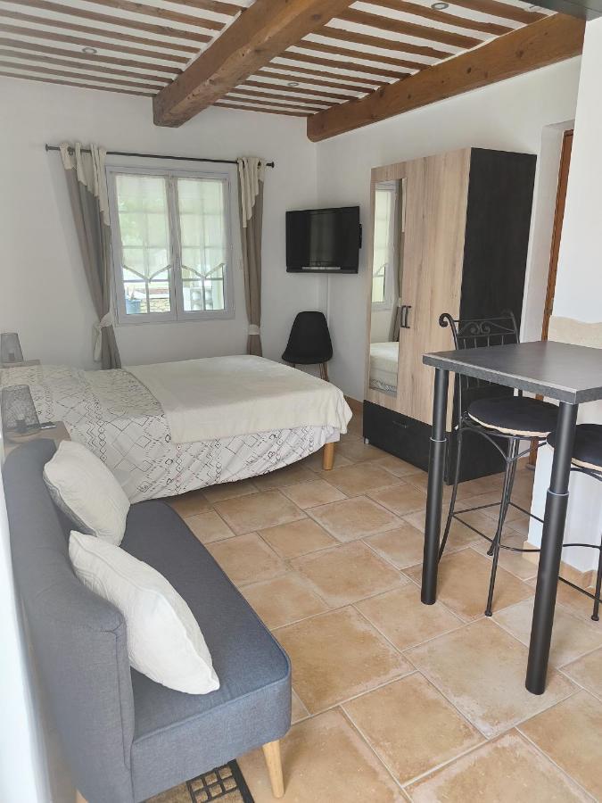 Studio Au Calme Avec Piscine Et Toutes Les Commodites Necessaires เลอ ตอร์ ภายนอก รูปภาพ